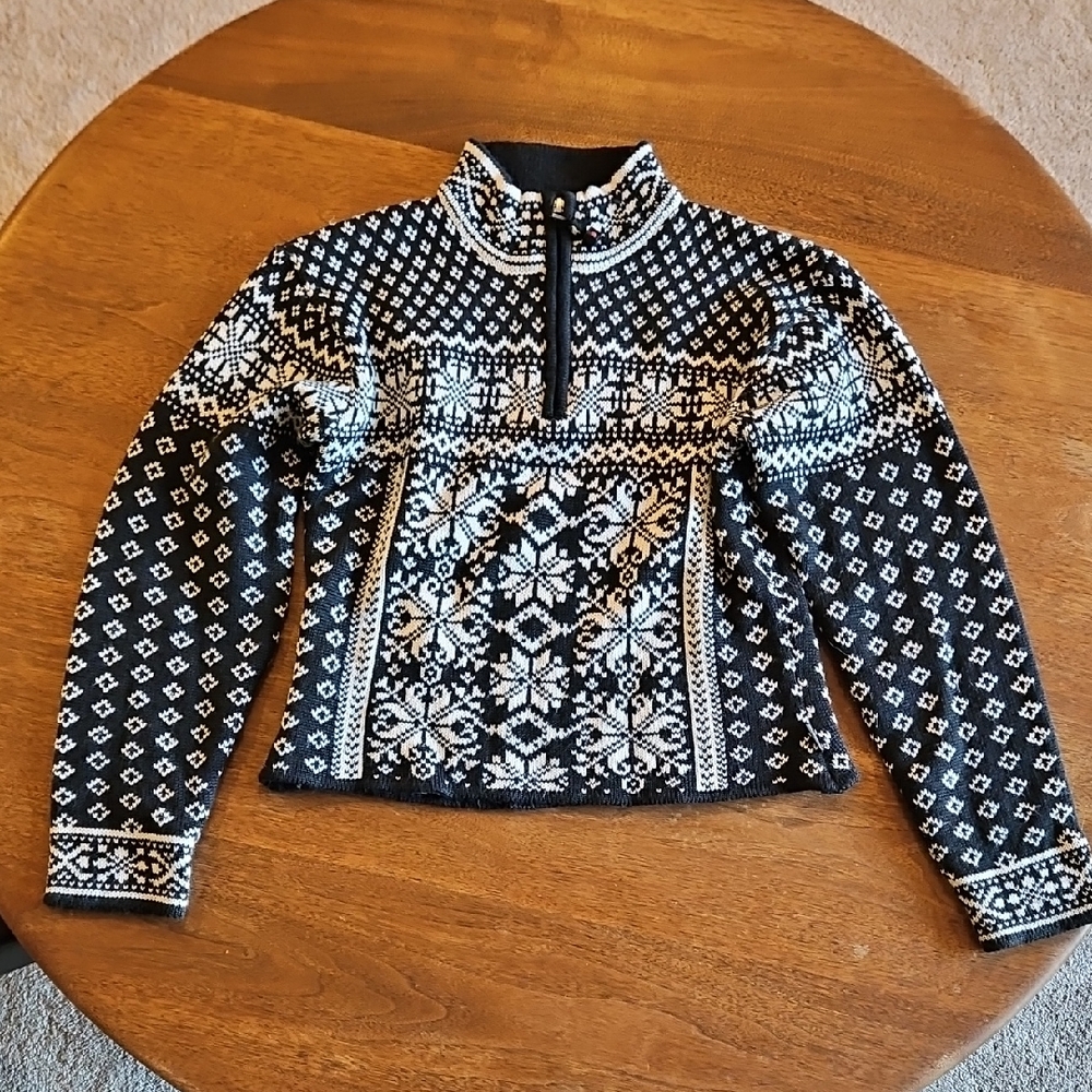 Obermeyer Black and White Wool Blend Sweater